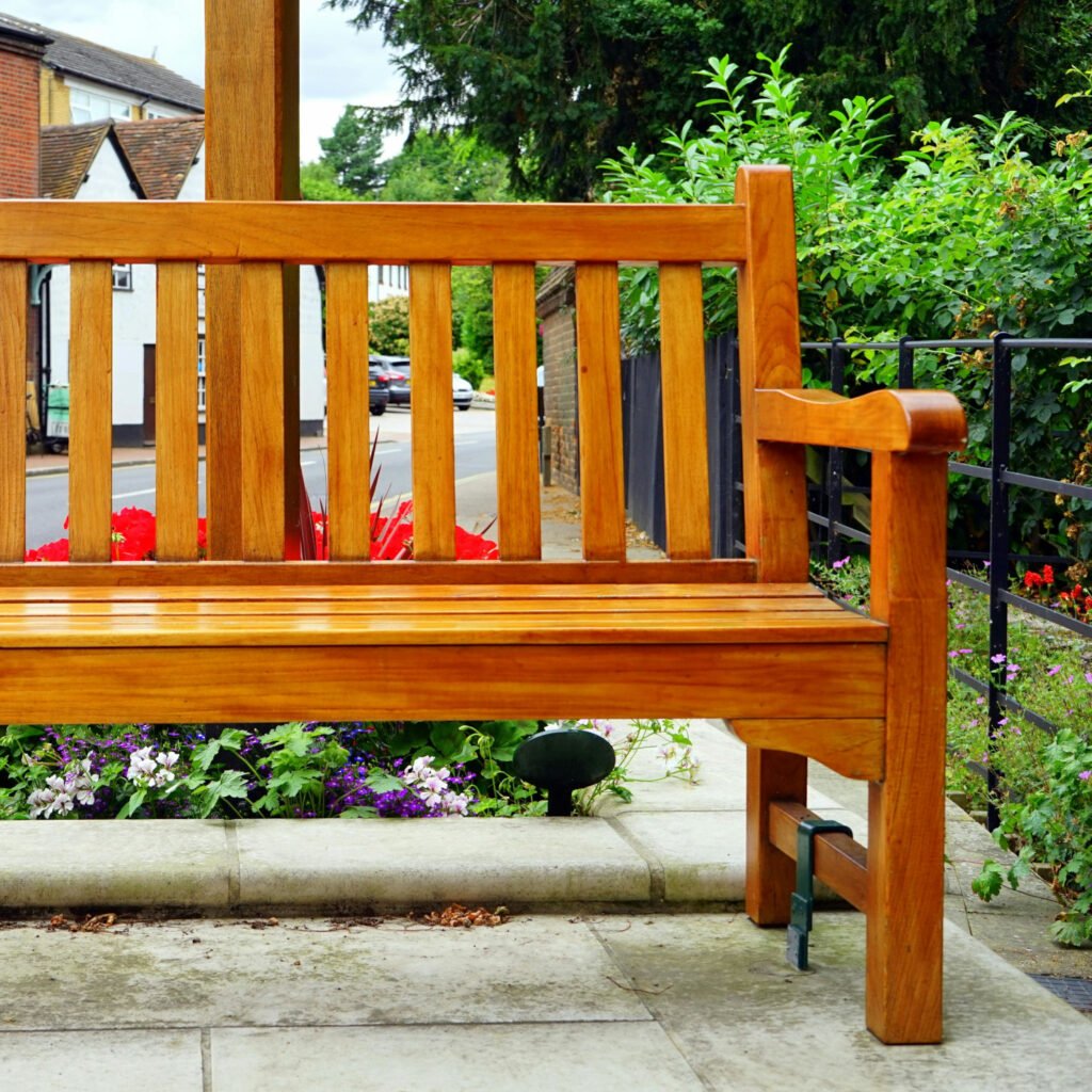 Mueble con impregnante para madera en exterior