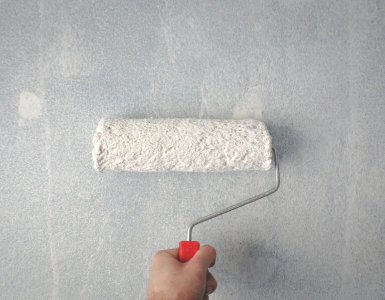 Preparar una pared antes de pintar