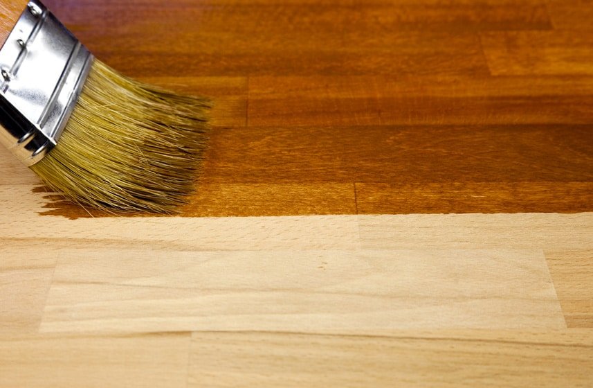 Entintado de madera natural con tinte