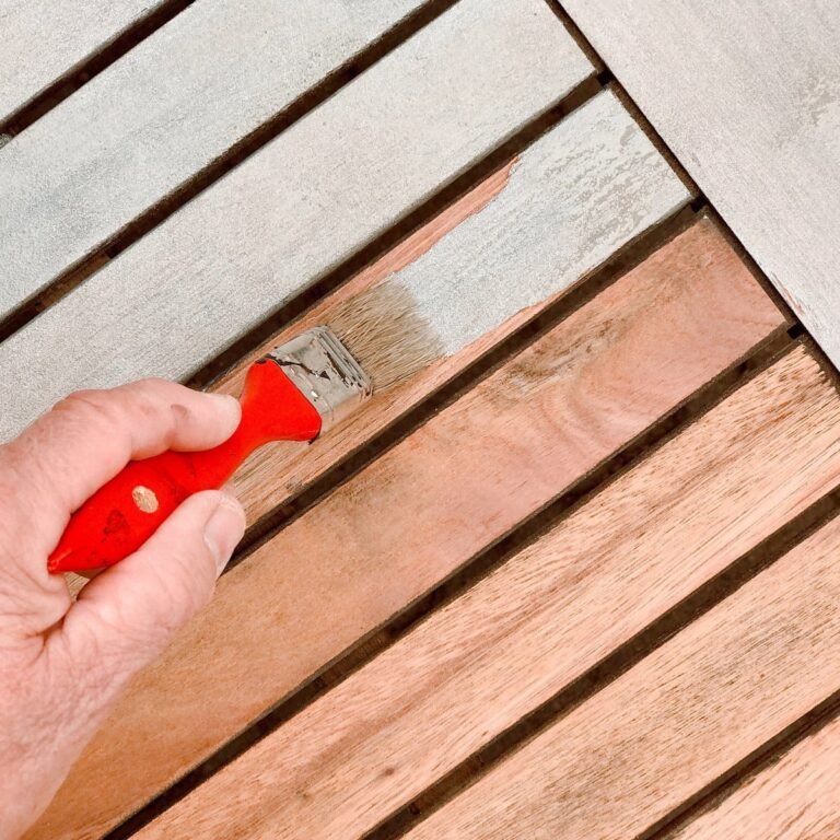 Esmalte sintético o esmalte acrílico sobre madera