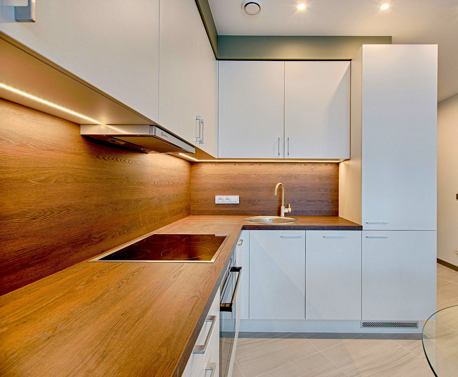 Cocina de muebles de melamina de color blanco