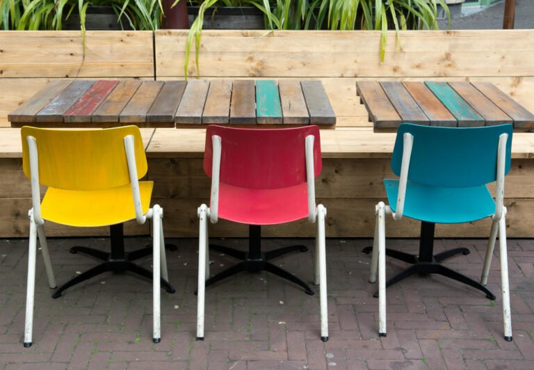 Sillas de plastico con pintura