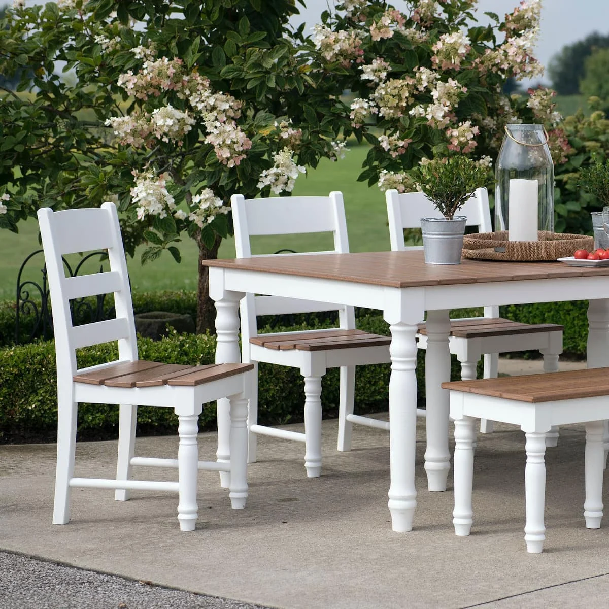 Muebles de madera en exterior